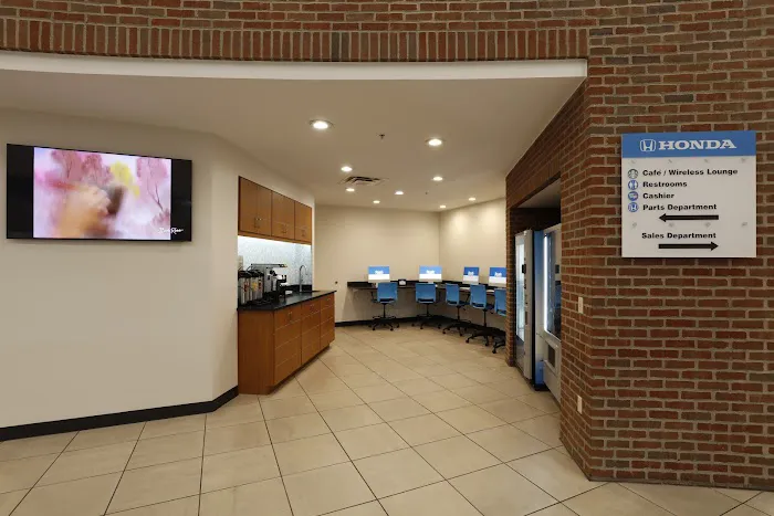 Roush Honda Service Center 4