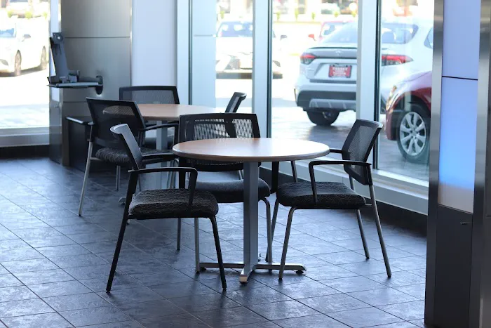 Toyota Service 5