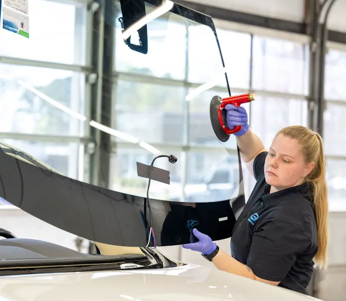 Auto Glass Now 8