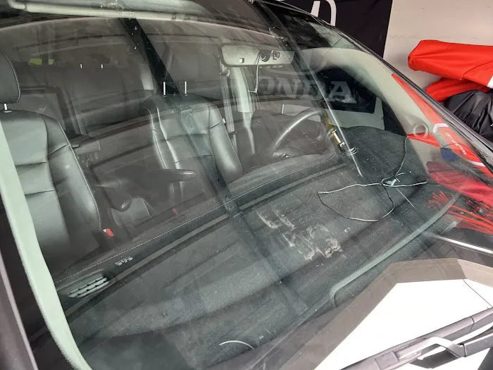 Auto Glass Now 9
