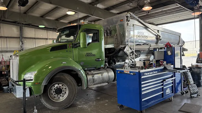 Foster's Truck & Trailer 1