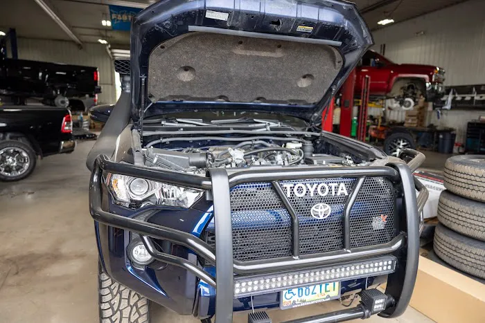 Trails West 4x4 Super Center 8