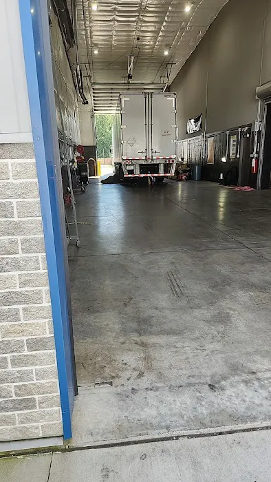 Speedco Truck Lube and Tires 5