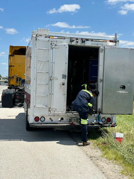PB65 Truck and Trailer Road service 4