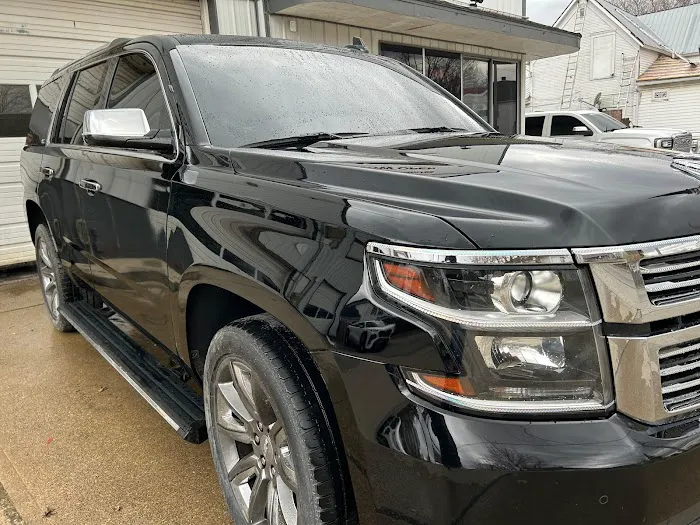 Grizzle’s Auto Collision Repair 8