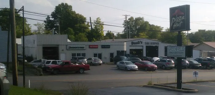 Buck's Tire Services 5