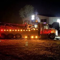 Red's Truck Center ico