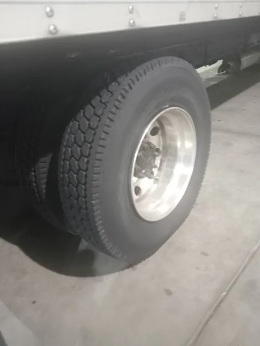 Speedco Truck Lube and Tires 3