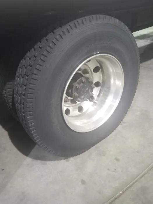 Speedco Truck Lube and Tires 4
