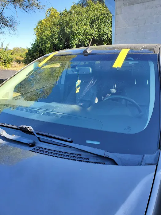 JT'S Auto & Truck Glass, Inc. 7