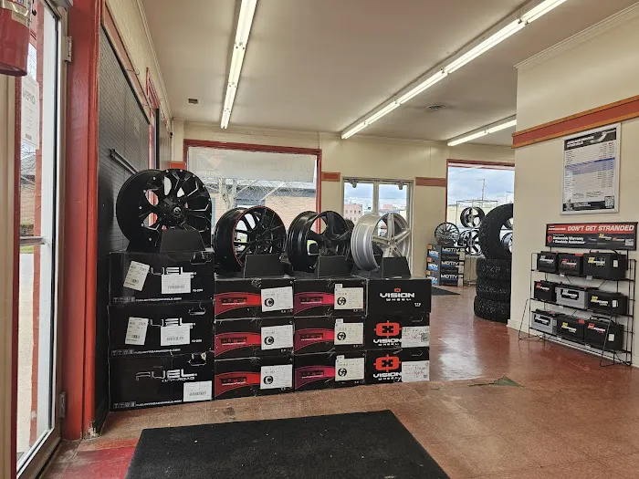 Tire Discounters 0
