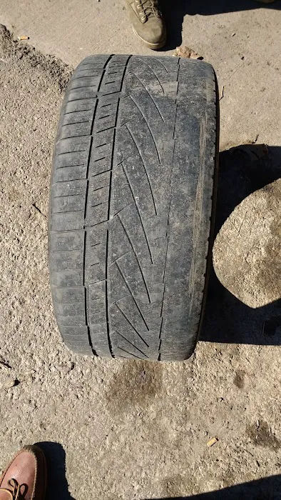 Dana's Tire Center 4