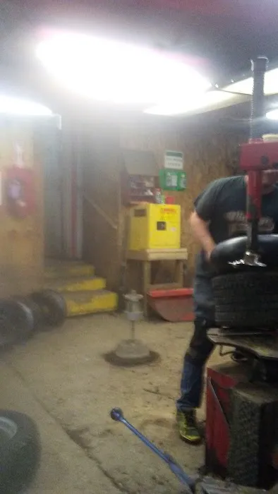Dana's Tire Center 6