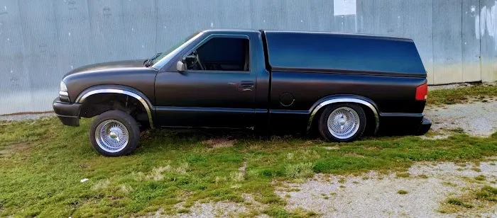 Rick's Tire & Auto 2
