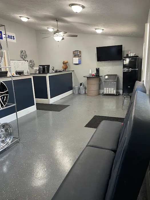 T&R Discount Tires 5
