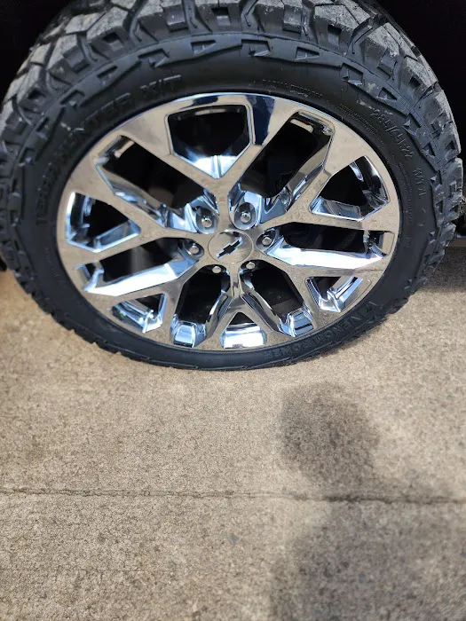 T&R Discount Tires 8
