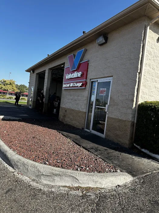 Valvoline Instant Oil Change 3
