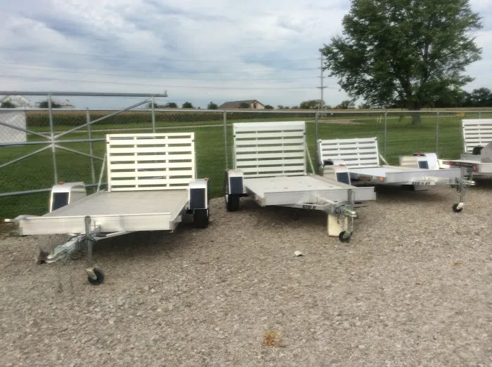 McGuire's Distinctive Trucks 9