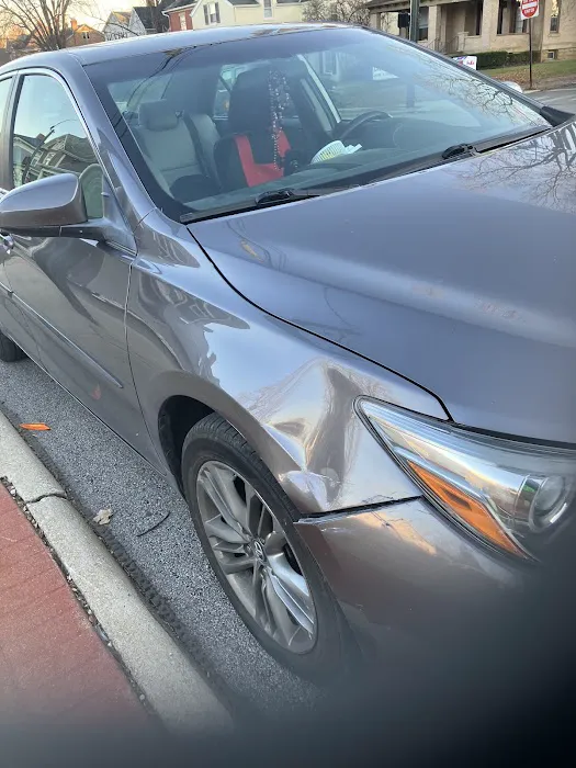 Straightline Autobody 0