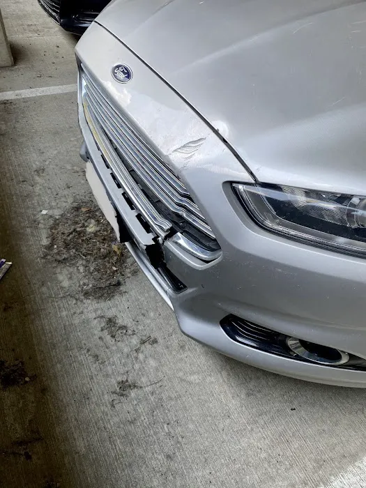 Color Magic CARSTAR Collision 0