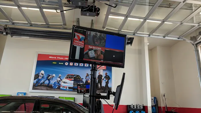 Valvoline Instant Oil Change 7