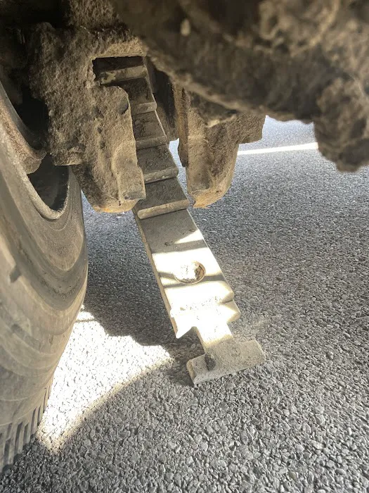 B & B Truck & Trailer Repair 9