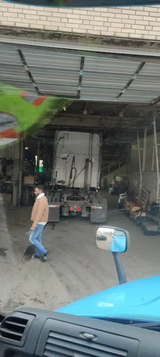 Madina Truck and Trailer Repair 8