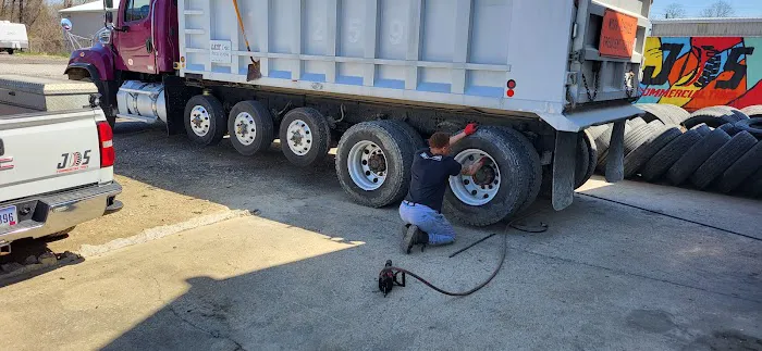 JDS COMMERCIAL TIRES 0