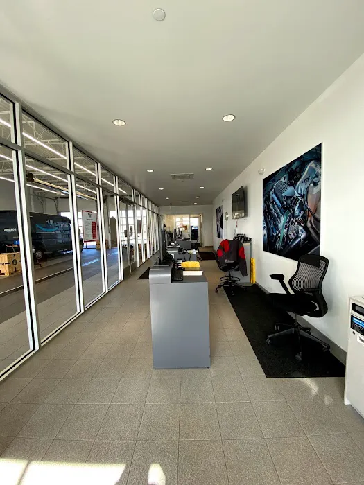 Jeff Wyler Chrysler Dodge Jeep RAM of Columbus Service 3
