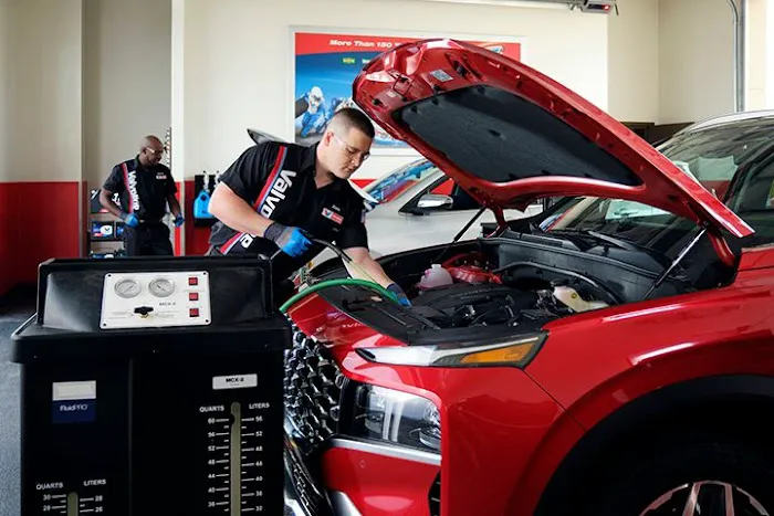 Valvoline Instant Oil Change 3