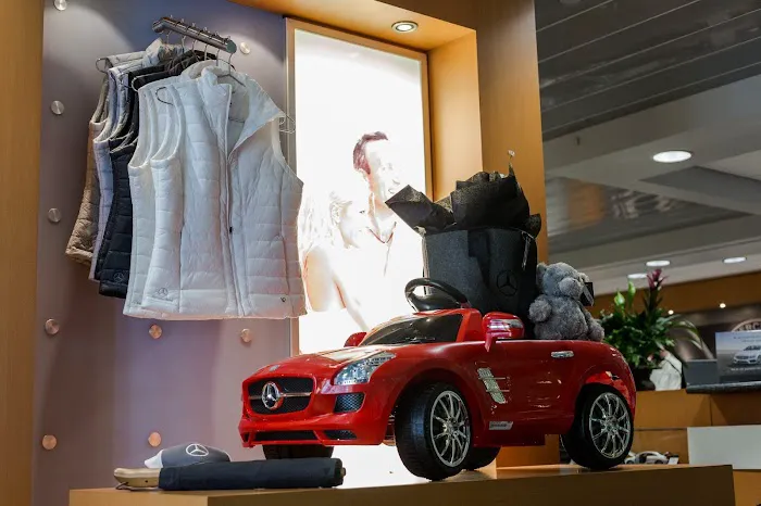 Mercedes-Benz of Laguna Niguel Parts Center 6