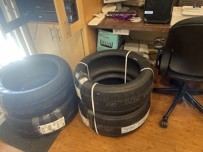America's Tire 9