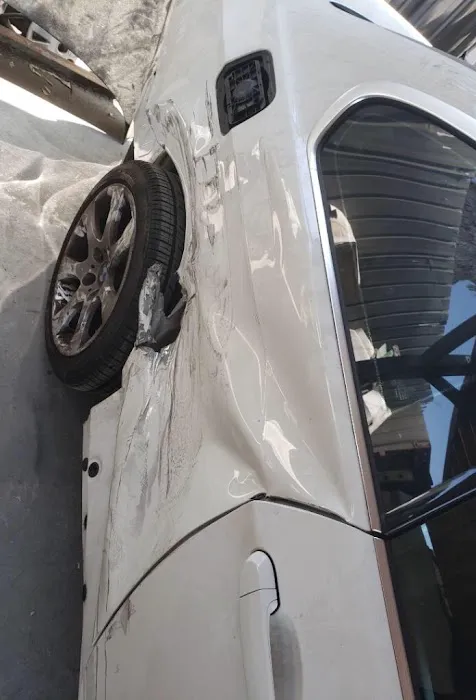 The Golden Frame Collision Center 9