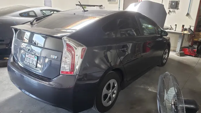 American Collision Center LLC 4