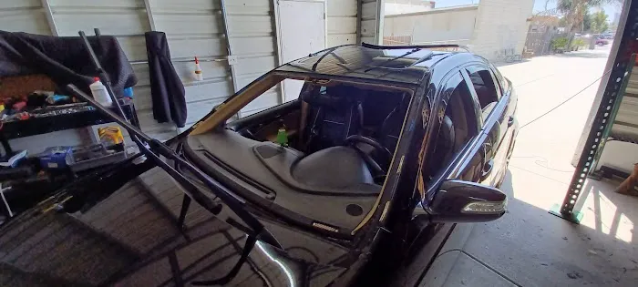 Soto's Auto Glass LLC 3