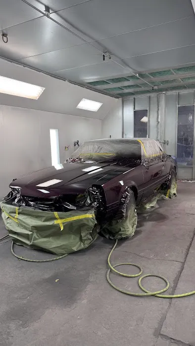 Genuine Customs & Collision Center 0