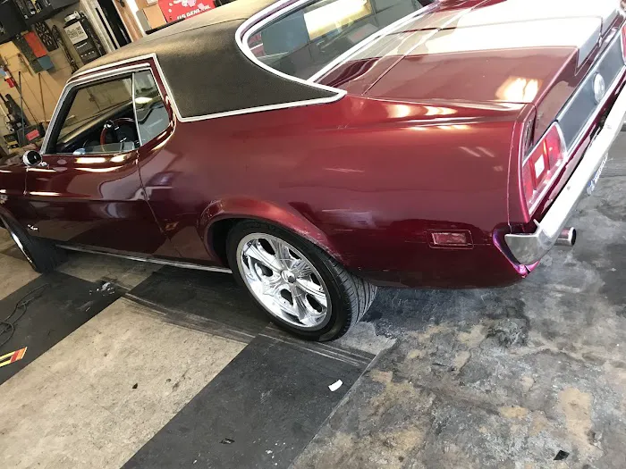 Barajas Collision Center 2