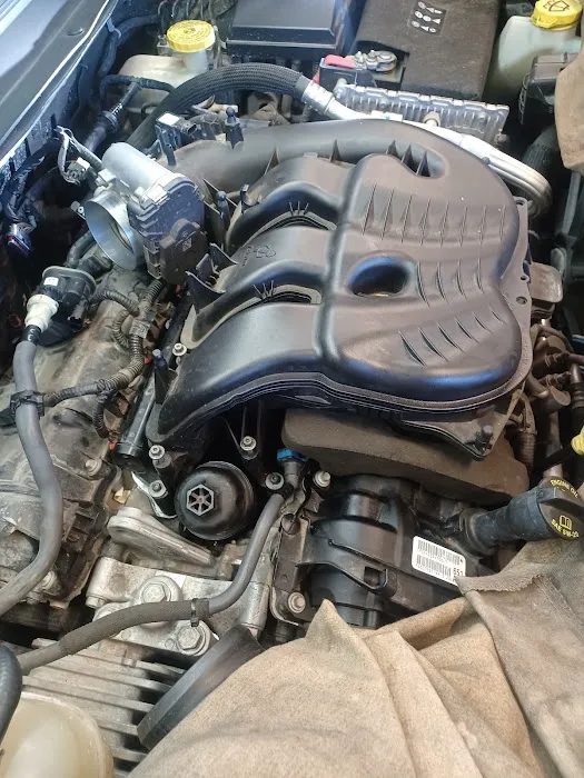 Cesars Auto Repair 4