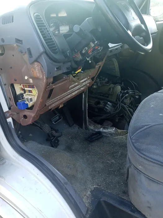 D & T Auto Repair 7
