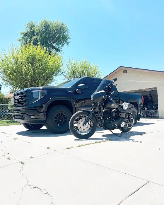 Grizzly’s Motorcycle Service 0