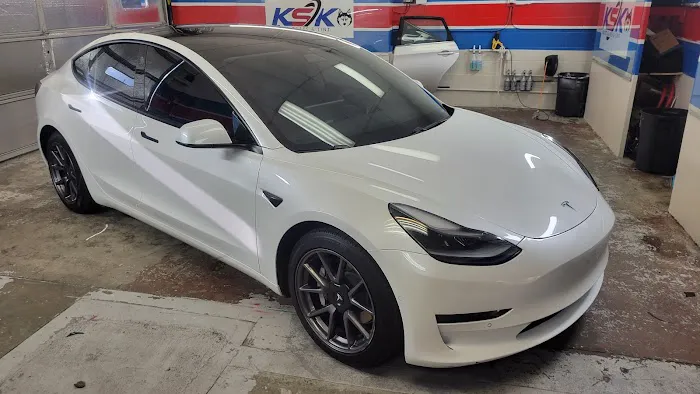 KSK Auto Glass and Tint 3