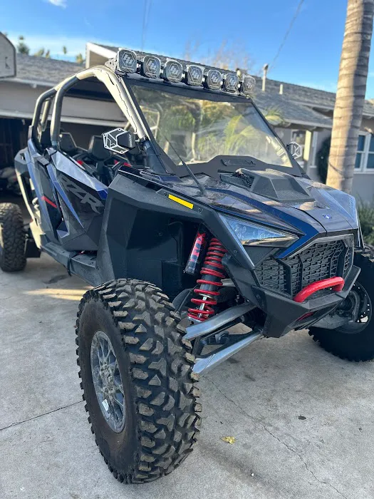 Grizzly's Dirt Bike, ATV & UTV Service Garage 8