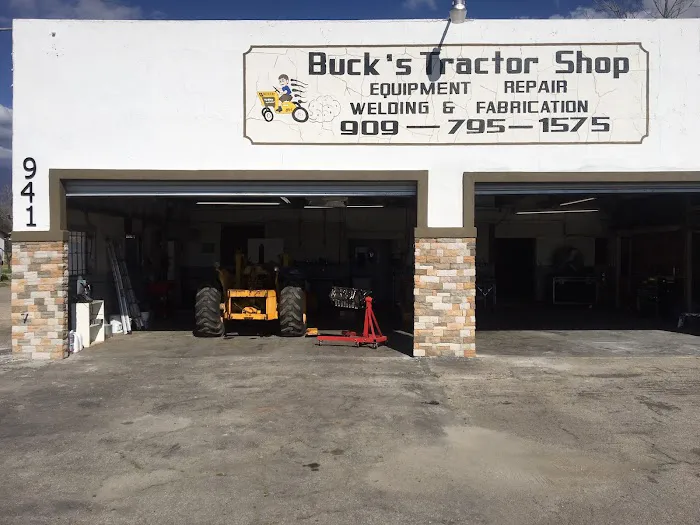 Buck's Tractor Shop 0