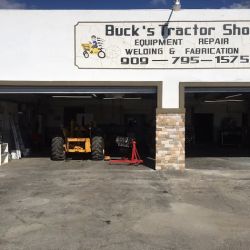 Buck's Tractor Shop ico