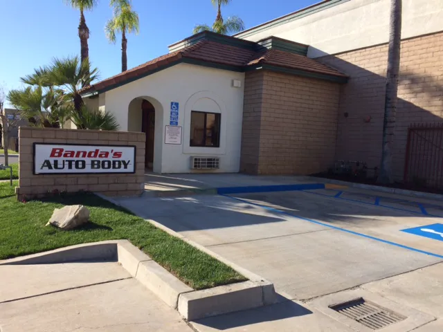Banda's Auto Body & Paint 0