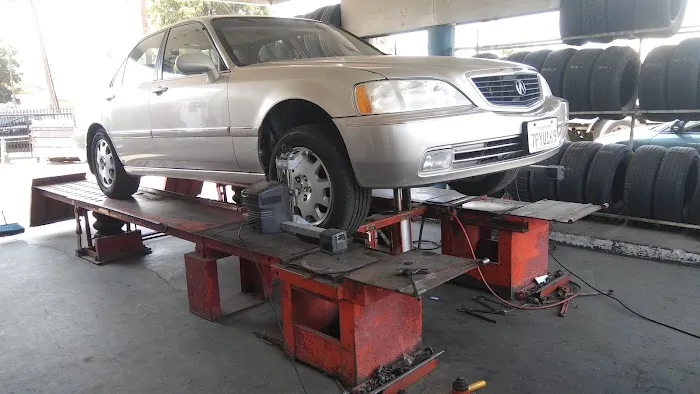 Auto Brakes & Alignment 1