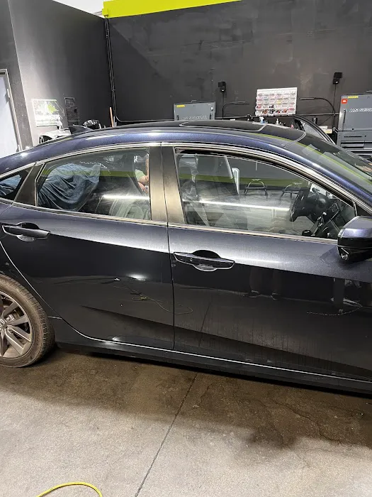 Road Masters Audio&Tint 8
