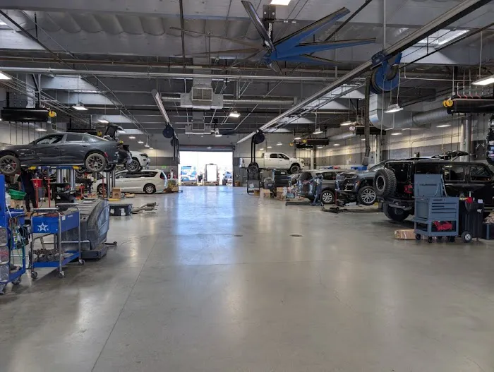 Hemet CDJR Service Department 2