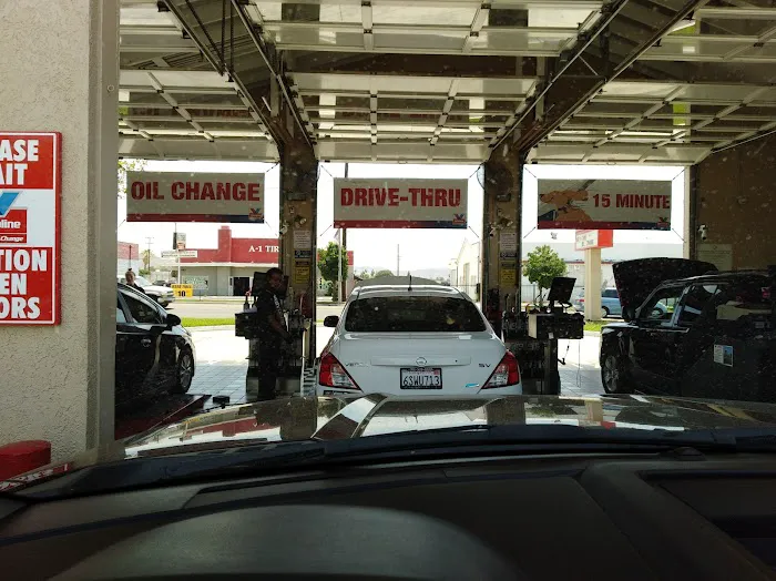 Valvoline Instant Oil Change 4