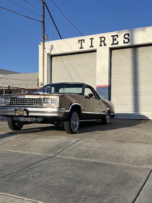 Flips Tires llantera 2